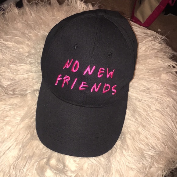 FASHION HATS - Picture 3 of 3